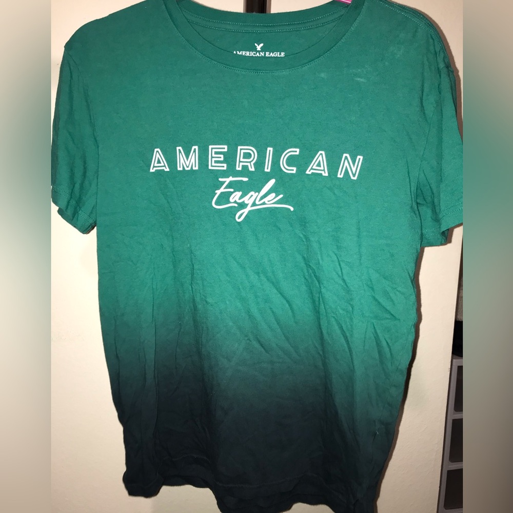 American Eagle Outfitters ombré tshirt. Bundle & save!!!